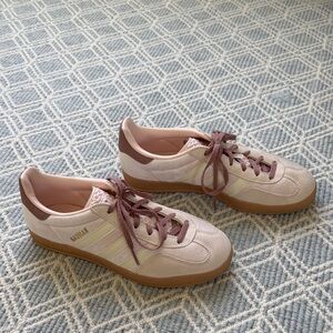 Adidas Gazelle- EUC Women's Sneakers Wonder Quartz/Warm Clay